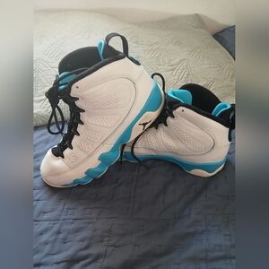 Jordan Kids White and Teal Sneakers